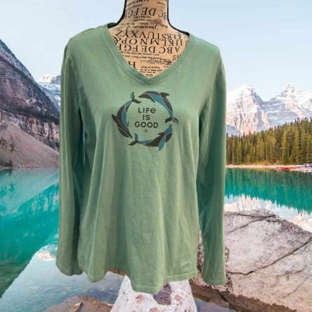 Life is Good Medium Green Good Dolphin Long Sleeve V-neck Tee Beach 100% Cotton - Picture 1 of 10